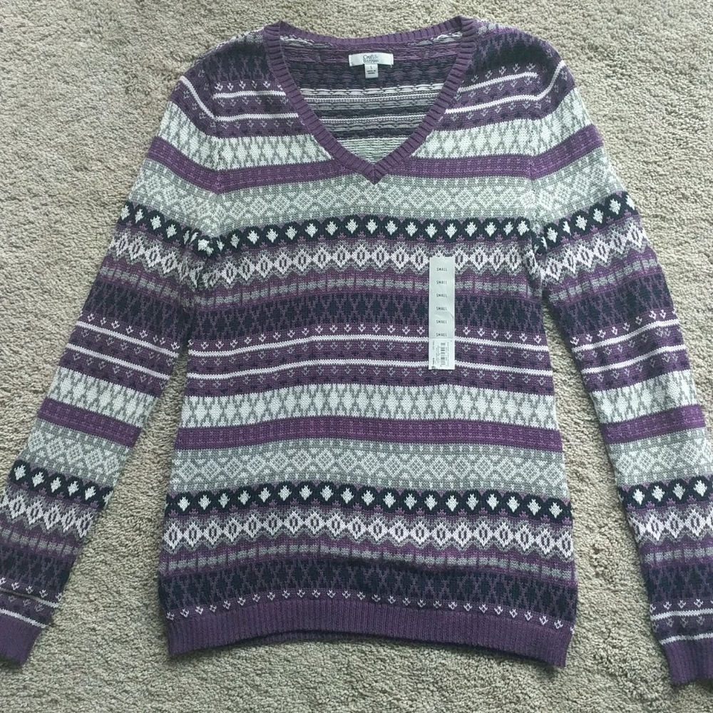 Woman's S v-neck sweater
